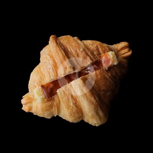 Burnt Cheese Croissant